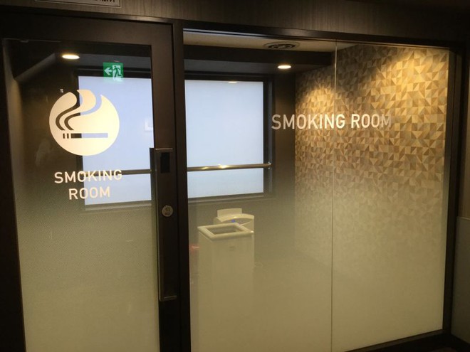 Khu vực dành riêng cho những ai hút thuốc. 