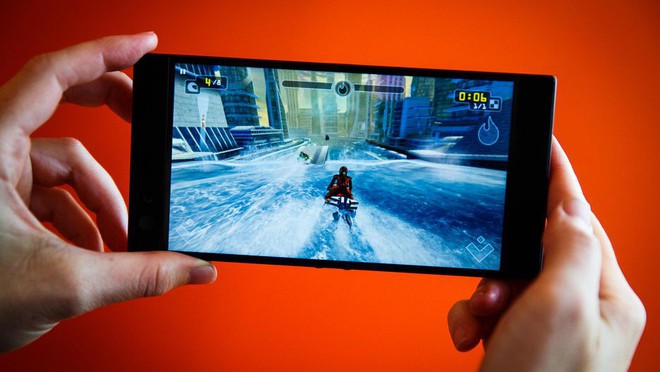 Cận cảnh Razer Phone, smartphone đầu tiên dành riêng cho game thủ - Ảnh 4.