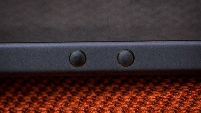 Cận cảnh Razer Phone, smartphone đầu tiên dành riêng cho game thủ - Ảnh 15.