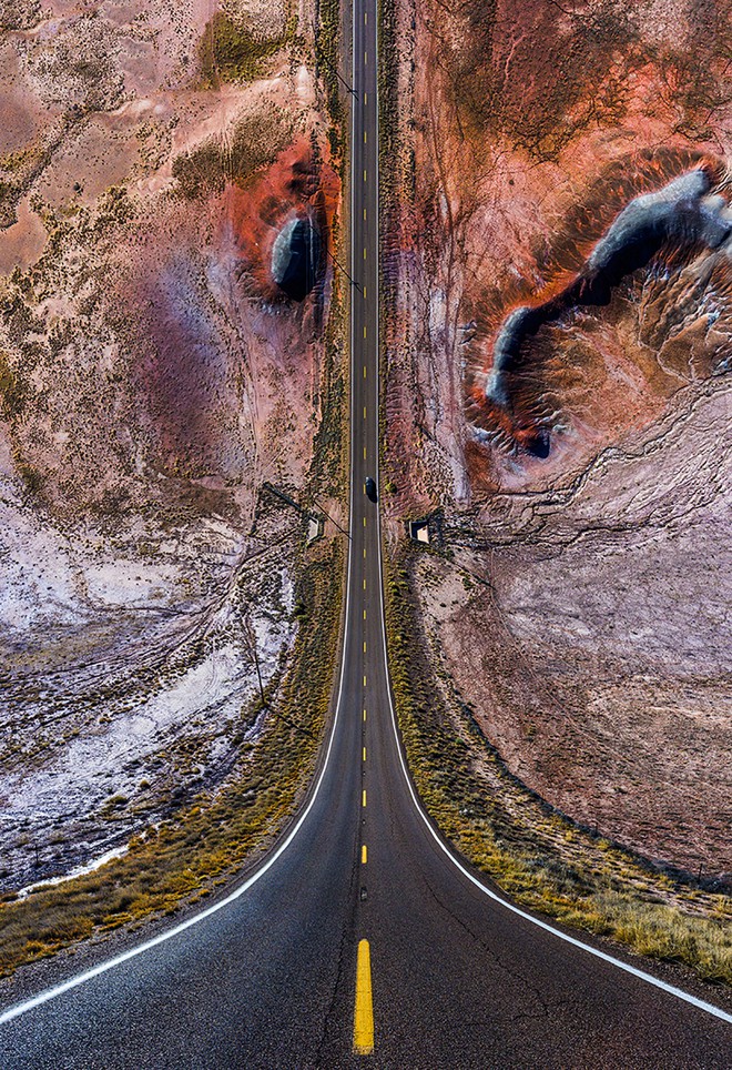  Những con đường cao tốc trải dài luôn tạo niềm cảm hứng bất tận cho nhiếp ảnh gia Büyüktaş. 