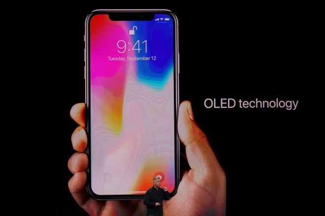 iPhone X chứng minh Apple và Samsung là cặp đôi tuy ghét nhau nhưng phải cố yêu nhau - Ảnh 1.