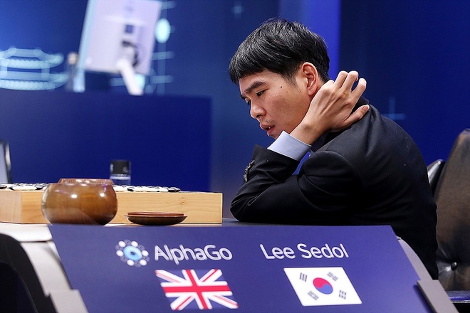 Nhà vô địch cờ vây Lee Sedol từng chịu thua trước AI AlphaGo của Google