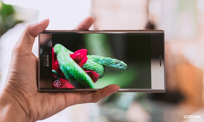  Xperia XZ Premium là chiếc smartphone duy nhất cho phép bạn xem video ở độ phân giải 4K qua Youtube. 