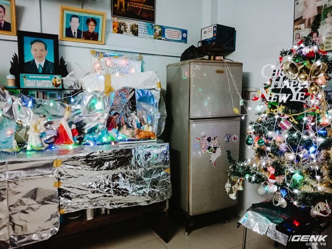 Đời sống qua lăng kính smartphone (Kỳ 1): Người dân Sài Gòn nô nức trang trí phố xá đón Noel đến gần - Ảnh 15.