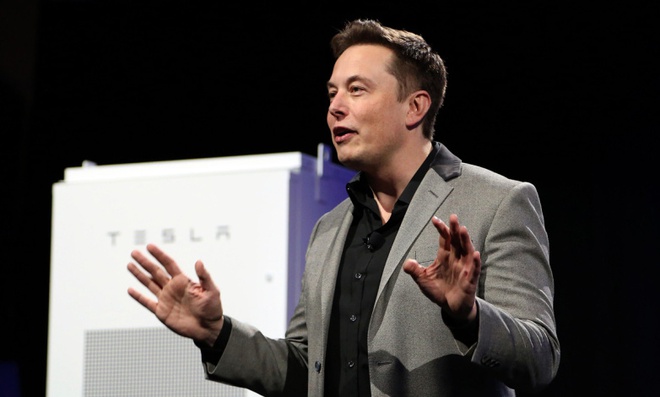 Elon Musk đang được nhiều người yêu công nghệ ngưỡng mộ