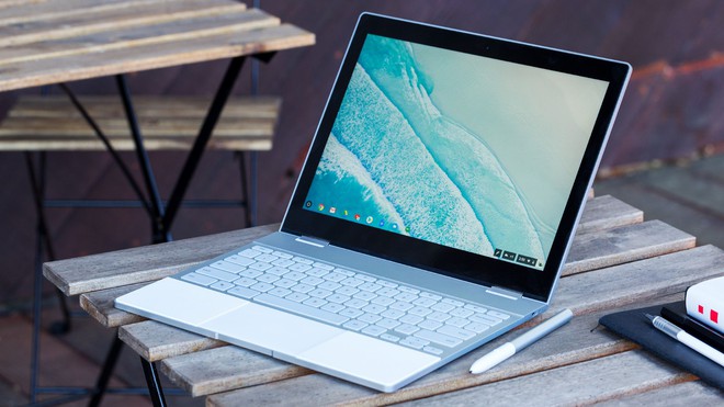 PixelBook có rất nhiều tính năng mới so với 2 thế hệ Pixel đầu tiên cũng như các mẫu ChromeBook thông thường khác.