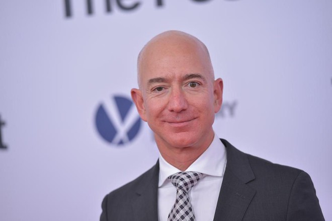 Nhờ cửa hàng Amazon mới, Jeff Bezos bỏ túi 2,8 tỷ USD trong một ngày - Ảnh 1.