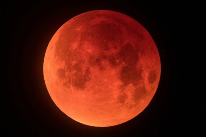 Hiện tượng kỳ thú: trăng xanh, nguyệt thực và trăng đỏ cùng diễn ra vào ngày 31/1, ở Việt Nam xem từ 18h48 - Ảnh 3.