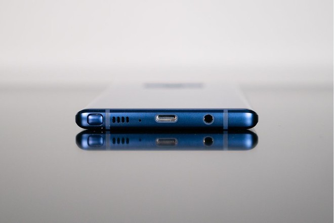 Nối gót Apple, Samsung sẽ loại bỏ jack cắm tai nghe trên Galaxy Note10 sắp tới? - Ảnh 1.