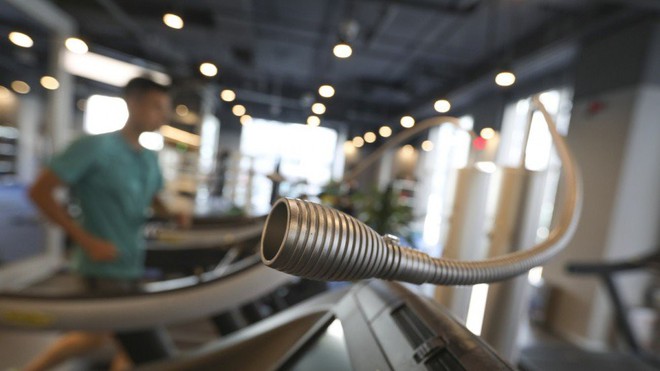 Phòng gym ở Trung Quốc phải lọc không khí và bơm thêm oxy để chống lại ô nhiễm - Ảnh 3.