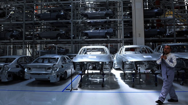 BMW sẽ trở thành hãng xe nước ngoài đầu tiên nắm quyền kiểm soát một doanh nghiệp Trung Quốc - Ảnh 2.