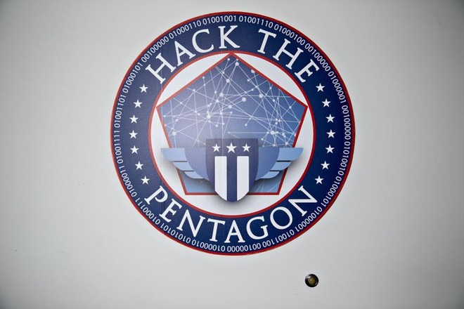 Bộ Quốc phòng Mỹ bị hack, dữ liệu cá nhân của khoảng 30.000 quân nhân viên bị rò rỉ - Ảnh 1.