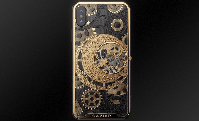 Đây là mẫu iPhone XS cực độc từ nước Nga, mang trên lưng cả một chiếc đồng hồ cơ lộ máy, giá từ 6000 USD - Ảnh 2.