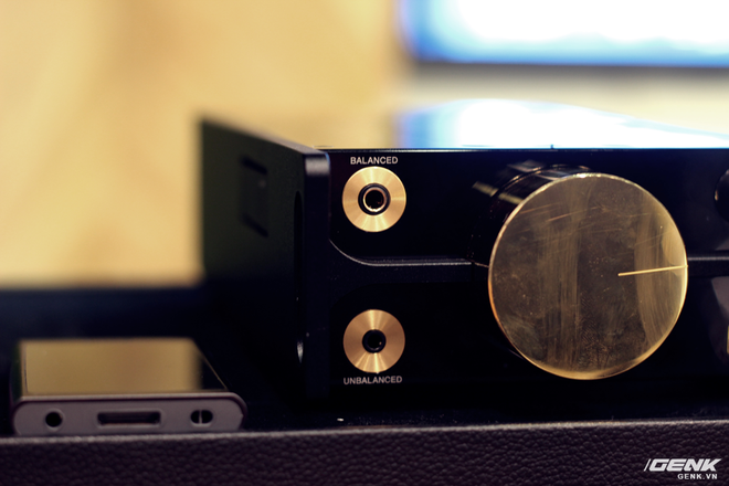Đây là máy nghe nhạc tích hợp AI Sony DMP-Z1 đầu tiên về Việt Nam: núm mạ vàng, nặng như cục gạch, giá nhẹ nhàng bằng 7 chiếc iPhone XS Max! - Ảnh 6.