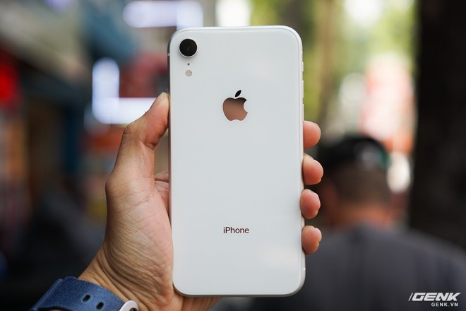 iPhone XR về Việt Nam với mức giá xém rẻ từ 24 triệu đồng - Ảnh 13.