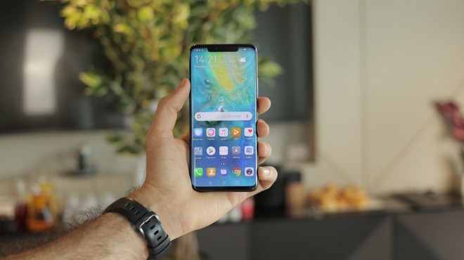 So với iPhone XS Max, Huawei Mate 20 Pro có những điểm gì để cạnh tranh? - Ảnh 3.