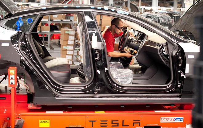 FBI và Bộ Tư pháp Mỹ điều tra nghi vấn báo cáo sai khả năng sản xuất của Tesla - Ảnh 1.