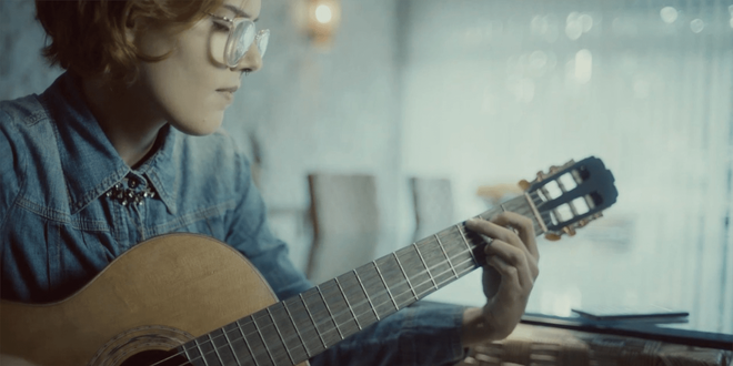 Ứng dụng của Samsung Brazil giúp người khiếm thị học đàn guitar như thế nào? - Ảnh 2.