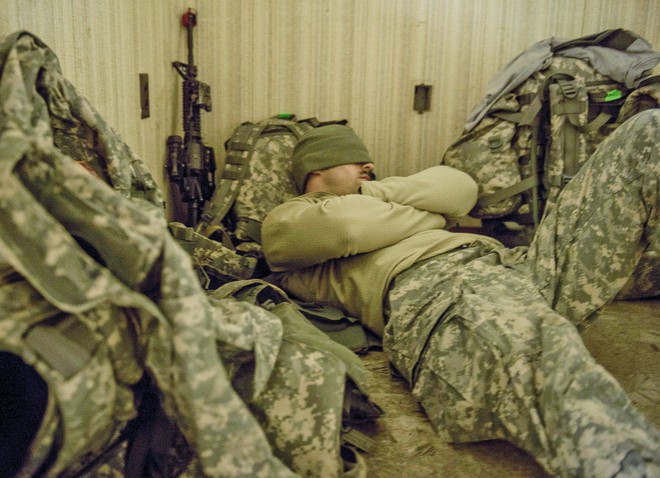 Tôi đã thử kỹ thuật ngủ trong vòng 2 phút của lính Mỹ và đây là kết quả - Ảnh 3.