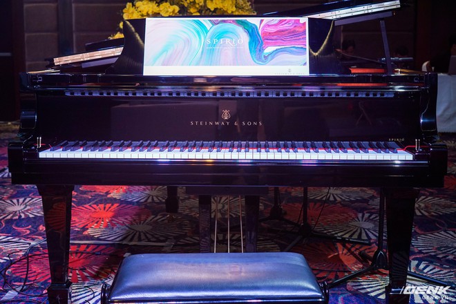 Cận cảnh cây đàn piano tự động chơi có độ phân giải cao đầu tiên trên thế giới, giá về Việt Nam hơn 4 tỉ đồng - Ảnh 7.