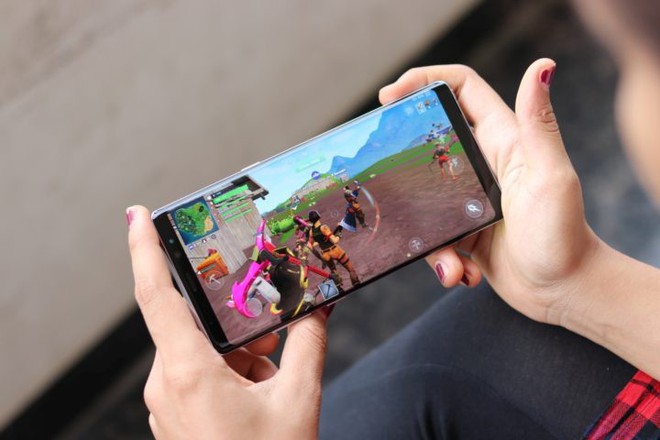 Samsung ra sức dùng Fortnite để quảng bá cho các thiết bị Galaxy - Ảnh 1.