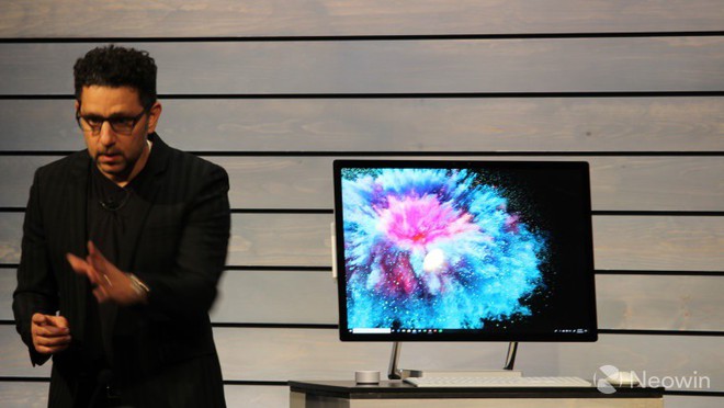 Microsoft chính thức trình làng Surface Studio 2 với GPU mạnh mẽ hơn, ổ SSD, giá từ 3.499 USD - Ảnh 1.