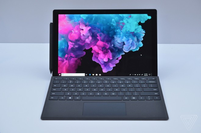 Microsoft Surface Pro 6 chính thức ra mắt: Ngoại hình không đổi, nâng cấp lớn về phần cứng - Ảnh 2.