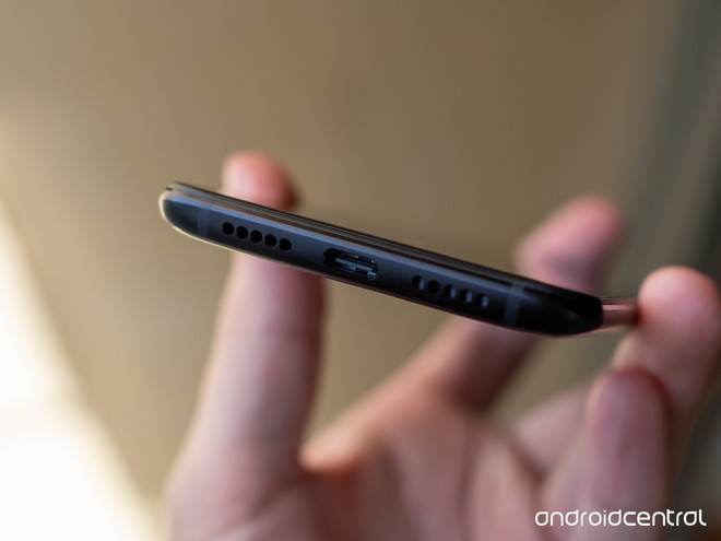 OnePlus 6T ra mắt: Cảm biến vân tay dưới màn hình, hiệu năng vượt Note9, giá 13 triệu đồng - Ảnh 3.
