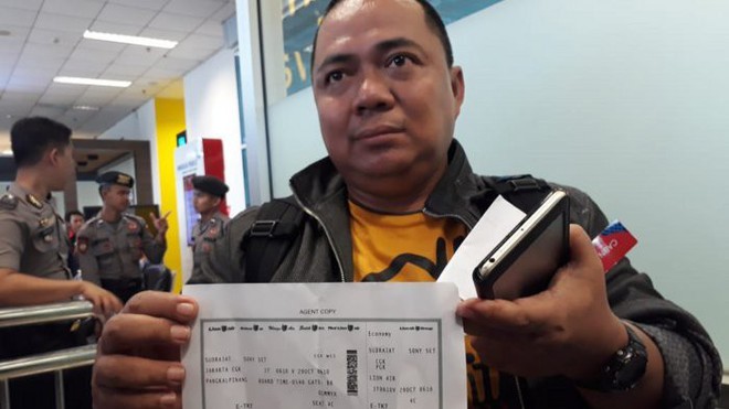Hành khách duy nhất thoát khỏi thảm họa hàng không của Indonesia vì đến sân bay muộn 10 phút - Ảnh 4.