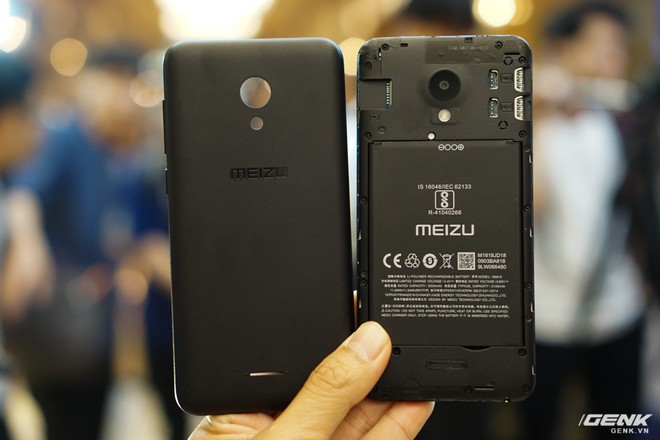 Ảnh thực tế Meizu 16 tại Việt Nam: không đua tai thỏ, cảm biến vân tay dưới màn hình, Snapdragon 845, RAM 8 GB, giá 11 triệu đồng - Ảnh 14.
