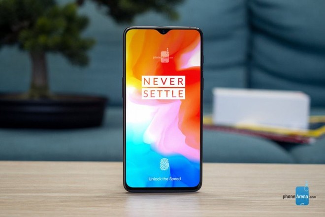 CEO OnePlus lại đưa ra lời giải thích mới cho việc loại bỏ giắc tai nghe 3.5mm: thế mới có chỗ cho cảm biến vân tay dưới màn hình - Ảnh 1.