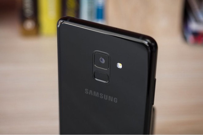 Khi Samsung khô máu: đang phát triển cùng lúc tới 14 smartphone khác nhau - Ảnh 1.