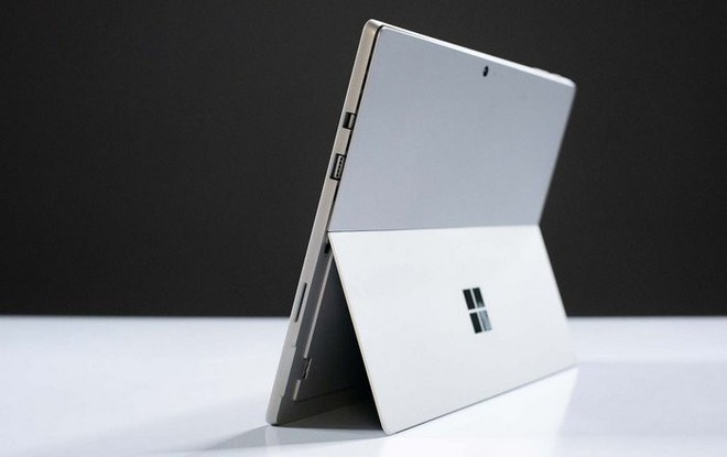 Vì sao Surface Pro 6/Laptop 2 giá đắt đỏ như vậy mà không có nổi một cổng USB-C? - Ảnh 2.