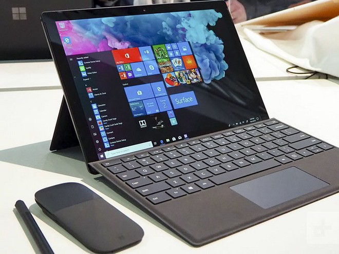 Vì sao Surface Pro 6/Laptop 2 giá đắt đỏ như vậy mà không có nổi một cổng USB-C? - Ảnh 1.