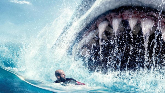 Jason Statham sẽ đánh nhau tiếp với cá mập tiền sử, to hơn, răng nhiều gấp đôi con cũ trong The Meg - Ảnh 2.