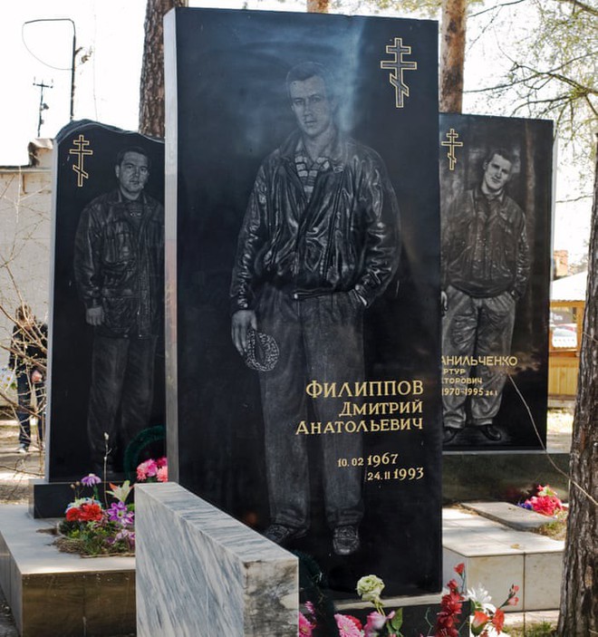 Nghĩa trang mafia độc nhất vô nhị ở Nga: Bia đá to như người thật, khắc họa quyền lực và cuộc sống xa hoa của thế giới ngầm - Ảnh 12.