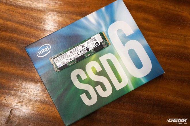 Ổ cứng Intel SSD 660P mới ra mắt tại Việt Nam: dùng chip nhớ NAND QLC, giá chưa tới 3 triệu đồng cho bản 512 GB - Ảnh 1.
