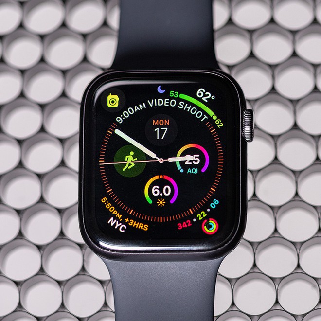 Chuyên gia dự đoán doanh số Apple Watch sẽ tăng 40% trong năm 2019, chạm ngưỡng 33 triệu chiếc - Ảnh 1.