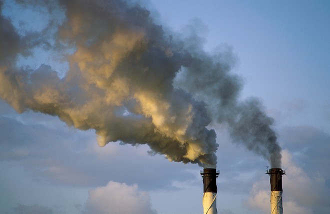 Các nhà khoa học tìm ra chất xúc tác biến carbon dioxide thành loại nhựa an toàn với môi trường - Ảnh 1.