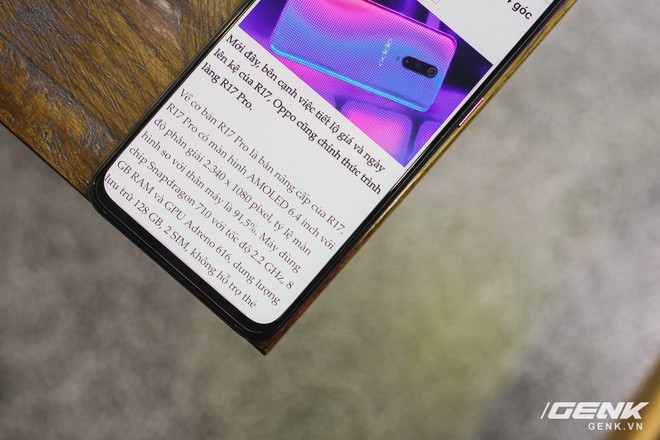 Trên tay Oppo R17 Pro: màu Gradient đẹp mắt, màn AMOLED, camera khẩu độ kép, sạc siêu nhanh SuperVOOC, giá 17 triệu - Ảnh 3.