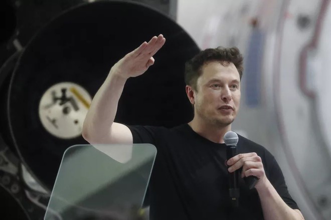 NASA tuyên bố Elon Musk sẽ không hút cần sa và uống rượu công khai lần nữa - Ảnh 1.