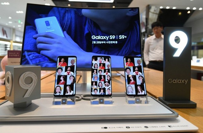 Smartphone 5G và smartphone màn hình gập sẽ vực dậy doanh số ngày càng đi xuống của Samsung? - Ảnh 1.