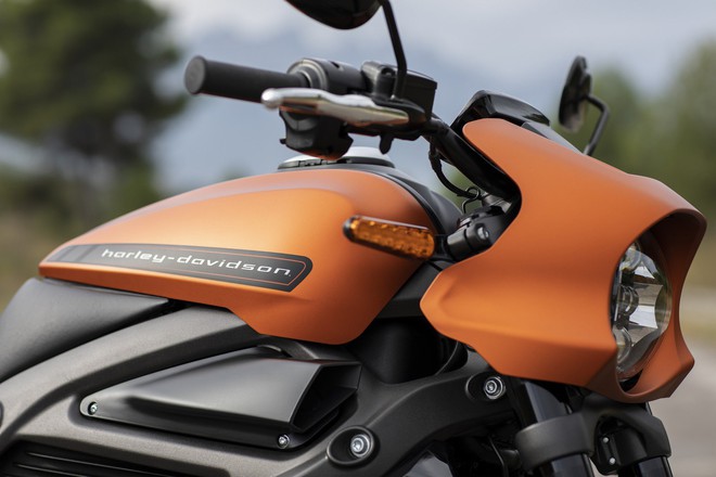 Cùng chiêm ngưỡng sự hầm hố của LiveWire - Chiếc mô tô điện đầu tiên của Harley-Davidson - Ảnh 6.
