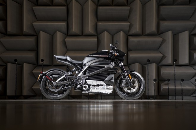 Cùng chiêm ngưỡng sự hầm hố của LiveWire - Chiếc mô tô điện đầu tiên của Harley-Davidson - Ảnh 11.