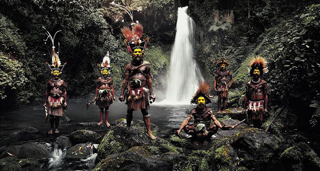 21 bức ảnh đẹp đến nín thở của các bộ lạc biệt lập từ khắp nơi trên thế giới - Ảnh 8.