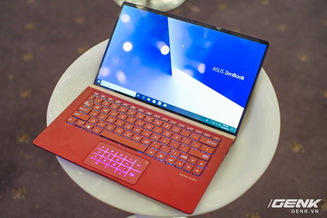Laptop Asus ZenBook mới chính thức ra mắt tại Việt Nam: viền màn hình siêu mỏng, numpad tích hợp bàn rê chuột, giá bắt đầu từ 23 triệu - Ảnh 2.