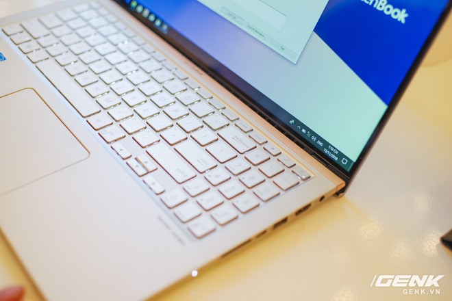 Laptop Asus ZenBook mới chính thức ra mắt tại Việt Nam: viền màn hình siêu mỏng, numpad tích hợp bàn rê chuột, giá bắt đầu từ 23 triệu - Ảnh 20.