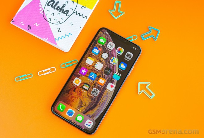 Samsung sẽ cung cấp tấm nền OLED giá rẻ hơn, mỏng hơn và nhẹ hơn cho iPhone 2019 - Ảnh 1.