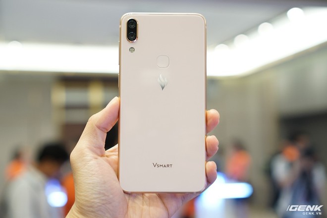 Cận cảnh 4 smartphone Vsmart vừa được ra mắt: thiết kế hiện đại, cấu hình ổn, giá từ 2,49 triệu - Ảnh 9.