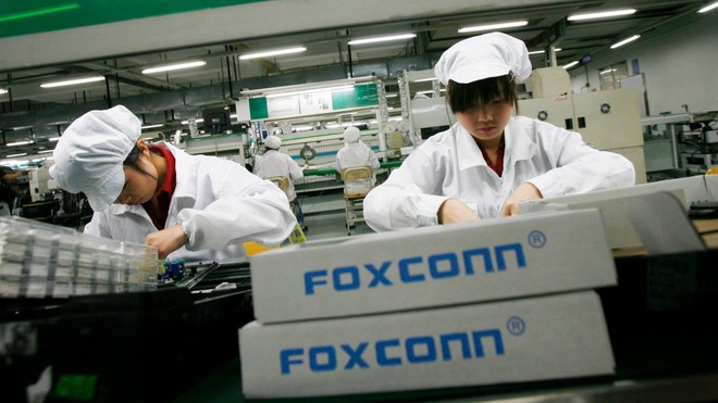 Nhu cầu lắp ráp smartphone suy giảm, Foxconn dự định mở nhà máy sản xuất chip ở Trung Quốc - Ảnh 2.